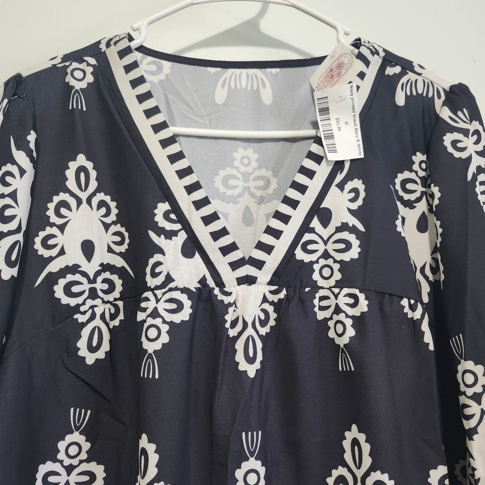 Women's Unbranded Navy & White Printed V-Neck Tunic Top XL - Picture 3 of 6